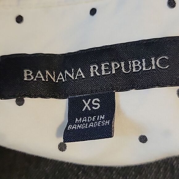 Banana republic women’s long sleeved button down size XS - Picture 4 of 4